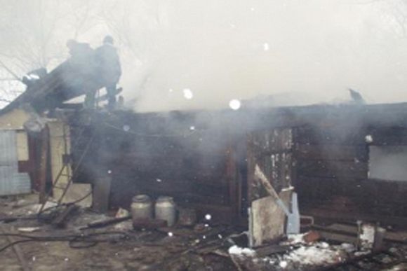 В Чемодановке за сутки сгорели два авто, погиб 32-летний мужчина