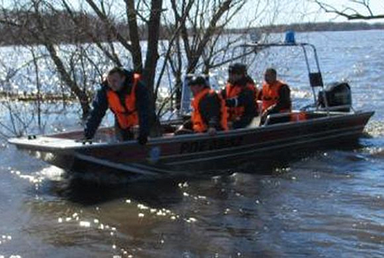 В Пензе спасатели предотвратили повреждение плотины ТЭЦ