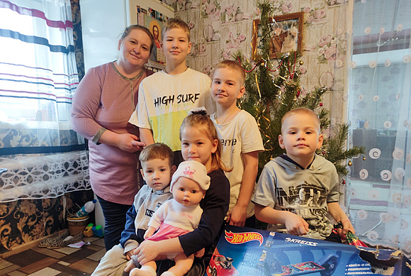 Пензенские дети продолжают получать новогодние подарки в рамках Всероссийской благотворительной  акции «Елка желаний»
