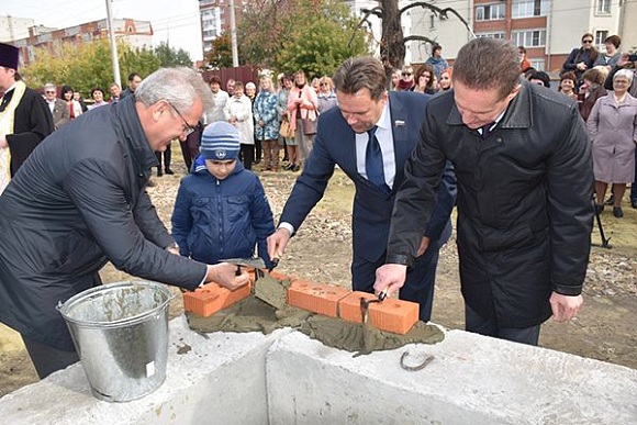 В Пензе заложили первый камень на месте строительства школы №14