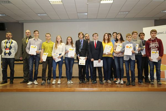Пензенский школьник получил книгу с автографом гендира «Яндекса»