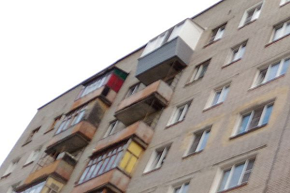 В Пензе 32-летний мужчина пытался спрыгнуть с крыши 9-этажки