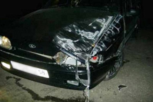 В Иссинском районе при столкновении с «КамАЗом» погибла пассажирка «Лады»