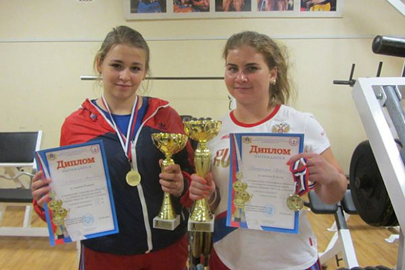 15-летняя пензенская тяжелоатлетка выиграла турнир в Ульяновской области