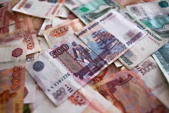 Госдума установила МРОТ в 2023 году в 16 242 рублей 