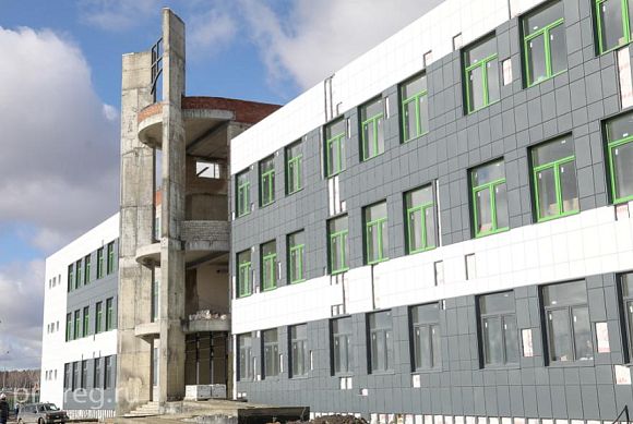 Строительство школы в Спутнике близится к завершению
