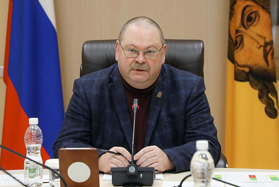 Мельниченко отправил в отставку первого заместителя министра ЖКХ 