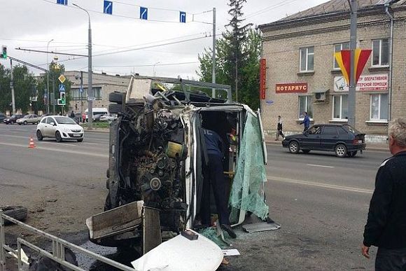 В Пензе стали известны подробности ДТП с участием микроавтобуса