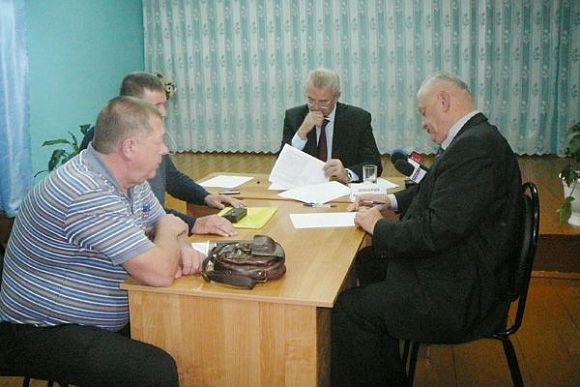Иван Белозерцев встретился с жителями Сосновоборского района