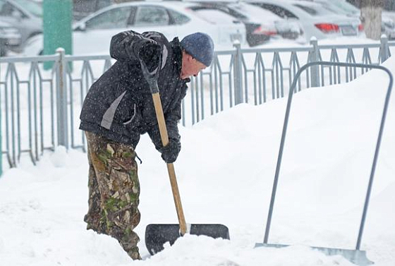 Директор «Пензадормоста» рассказал о нехватке рабочих для уборки снега