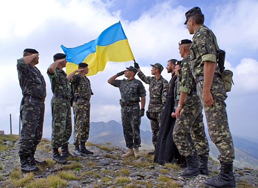 Украина нарастила военные силы на границе с Крымом