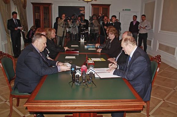 Подписано соглашение между правительством области и институтом Столыпина