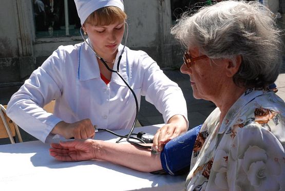 Подъемные по программе «Земский доктор» могут вырасти до 2 млн рублей