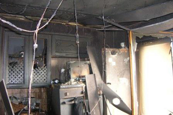 В Пензе кухню в «однушке» тушили 6 спасателей
