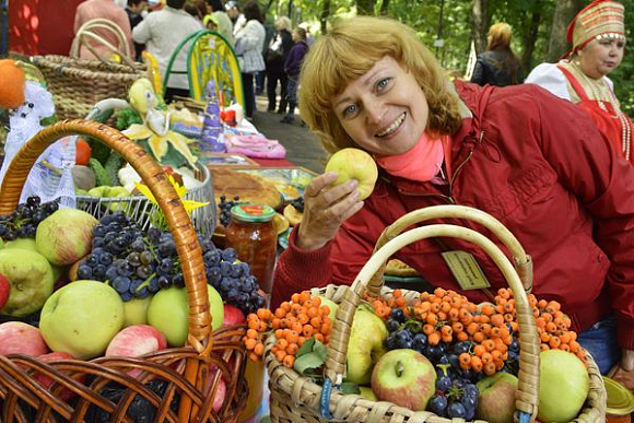 В Пензе на празднике «Спас» будут продавать мед, яблоки и орехи