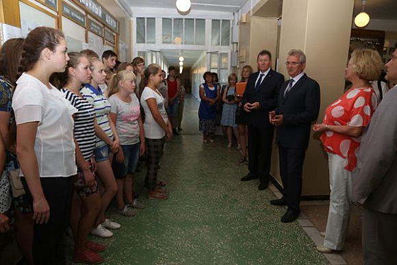Губернатор посетил отремонтированную школу в Белинском