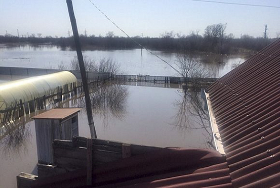Репортаж с крыши дома: Сердобск плывет, людей эвакуируют