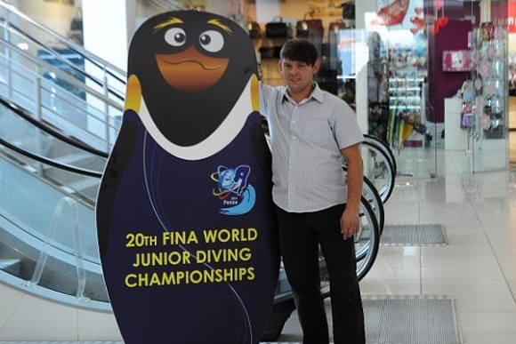 В Пензе в торговых центрах можно сфотографироваться с пингвиненком