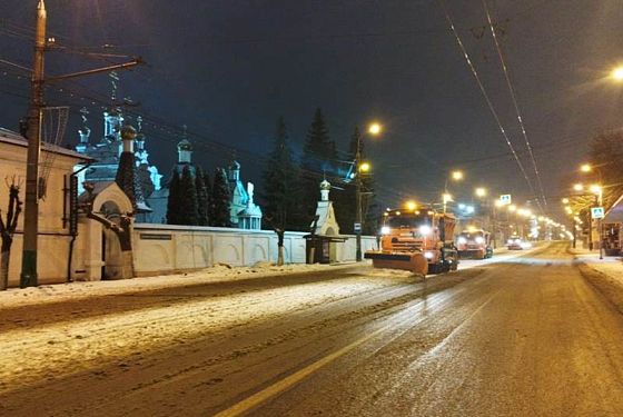 В Пензе за ночь убрали и вывезли 2,1 тыс. кубометров снега