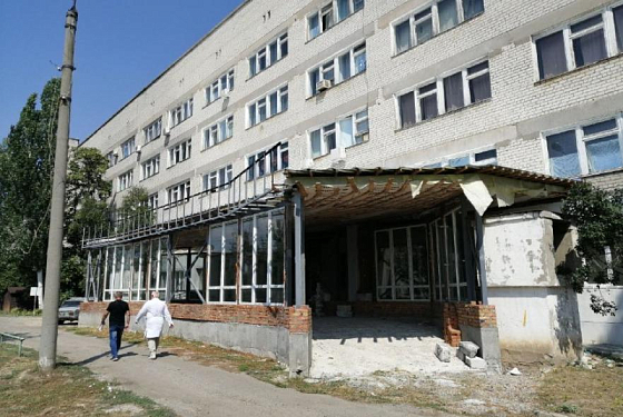 Пензенские специалисты посетили больничный комплекс в городе Токмаке