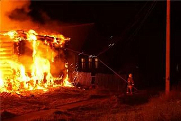 СК выясняет обстоятельства гибели 2 мужчин при  пожаре под Пачелмой