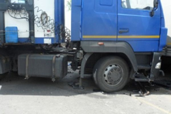Под Кузнецком столкнулись три автомобиля, два человека пострадали