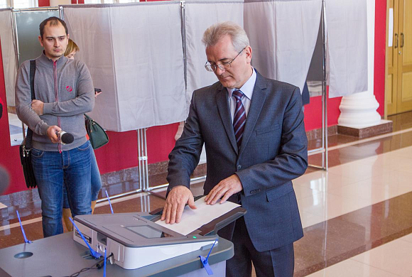 Иван Белозерцев проголосовал на выборах президента РФ