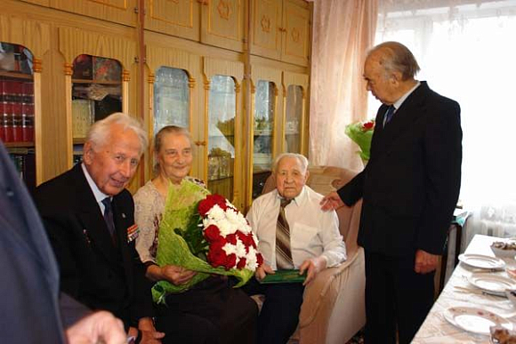 Ветеран прокуратуры Иван Глухарев отметил 95-летний юбилей