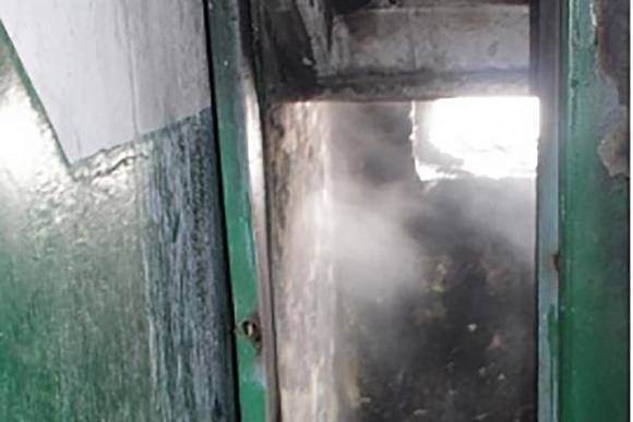 В Пензе пожар в общежитии на ул. Каракозова тушили 15 спасателей