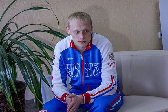 И. Захаров выиграл ЧЕ по прыжкам в воду с трехметрового трамплина