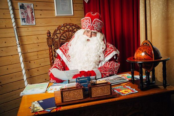 Юным жителям Пензенской области предложили поздравить Деда Мороза с днем рождения