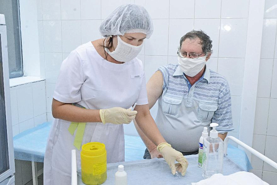 Мельниченко отметил достижения системы здравоохранения региона