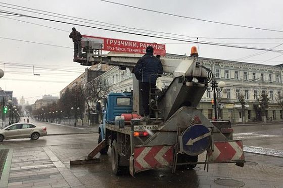 В Пензе убрали незаконную рекламу, закрывающую вид на собор