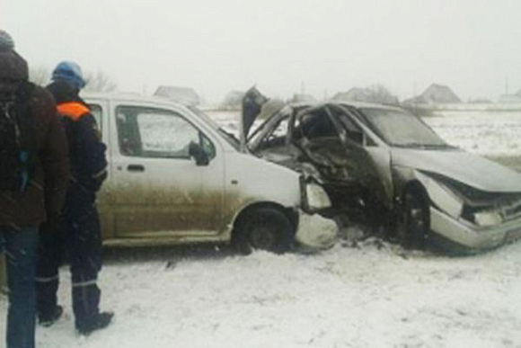В Пензенском районе столкнулись три ВАЗа и Opel, пятеро пострадали