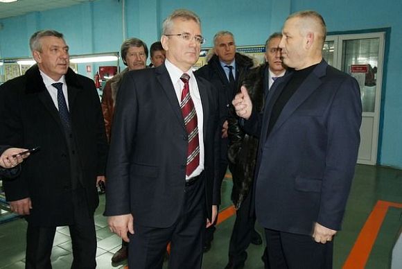 Губернатор Иван Белозерцев посетил перспективные промышленные предприятия Кузнецка
