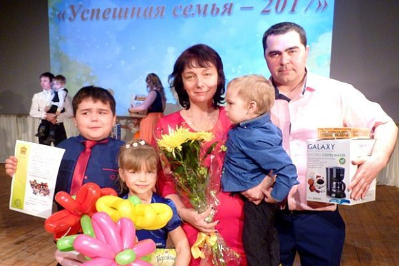 Зотовы из Башмаково и Сараевы из Нижнего Ломова — финалисты «Успешной семьи»