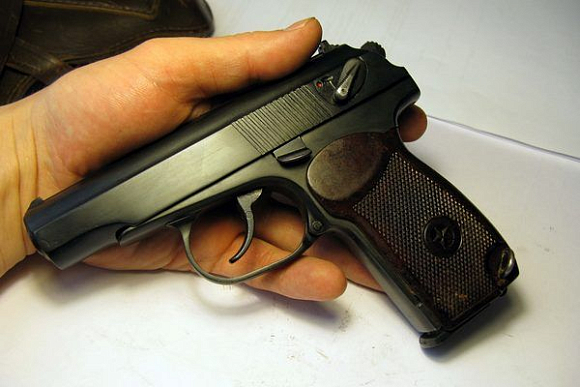 В Пензе полицейские задержали мужчину с самодельным пистолетом