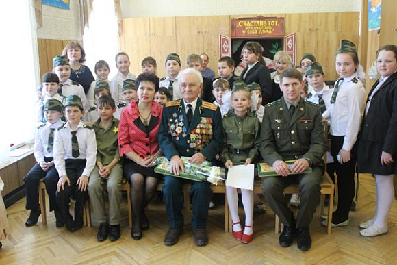 В пензенской библиотеке ветеран ВОВ встретился со школьниками