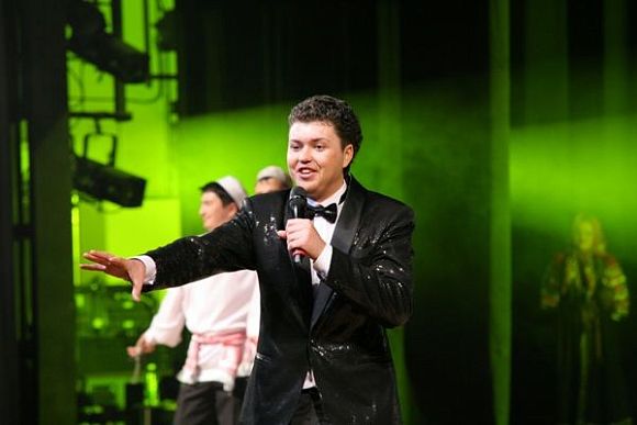 Актер пензенского драмтеатра Альберт Ибраев даст два сольных концерта