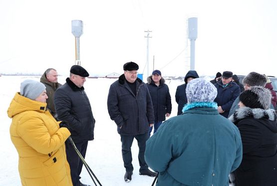 Олег Мельниченко проконтролировал водоснабжение села Сосновый овраг