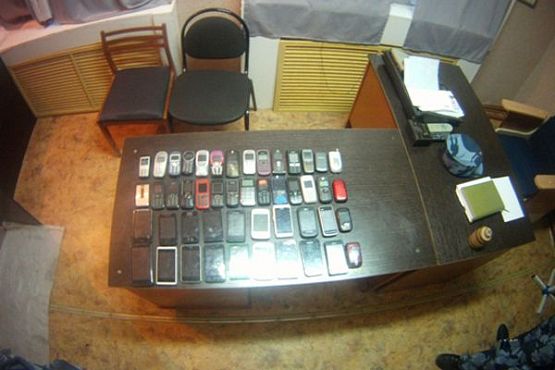 В Пензенской области сотрудники колонии нашли в стройматериалах 48 сотовых телефонов
