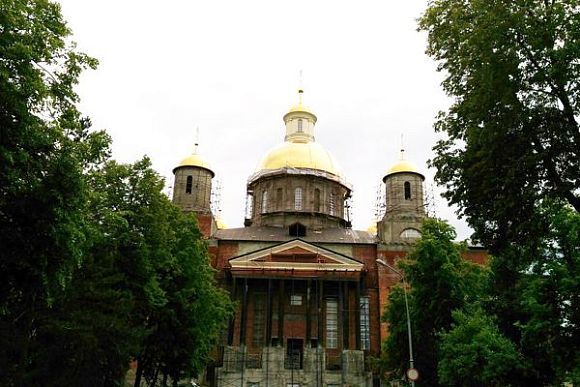 Депутаты пензенского Заксобра собрали средства на восстановление Спасского собора