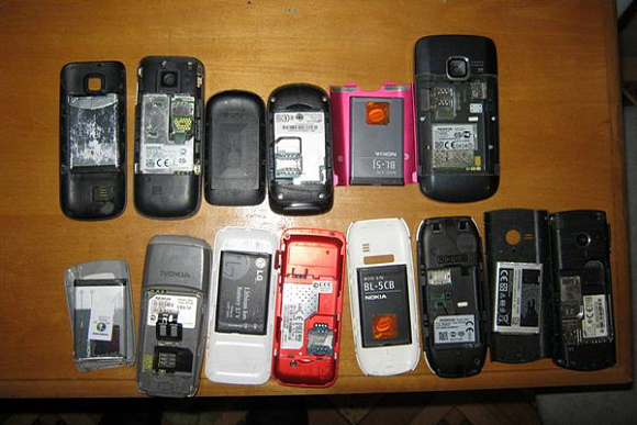 Пензенец пытался перекинуть в мордовскую колонию 7 телефонов