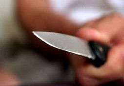 В Пензенской области пьяный мужчина набросился с ножом на участкового в магазине