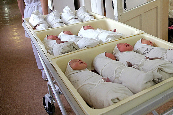 В Пензенской области с начала года родилось почти 13,5 тыс. детей