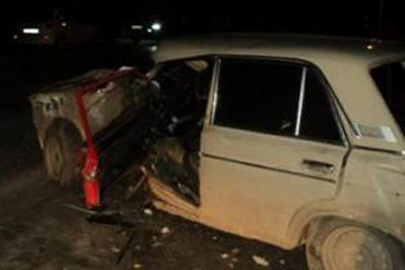 В Спасске при столкновении легковушки с грузовиком пострадали 5 человек