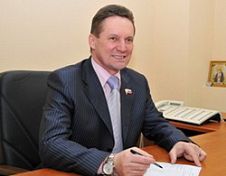 Виктор Кувайцев назначен директором Департамента ЖКХ