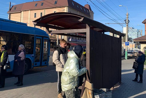 Общественники недовольны состоянием остановочных павильонов в Пензе