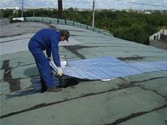 Отремонтированные крыши не выдержали испытаний весной