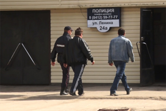 В Наровчатском районе пенсионера подозревают в краже медного кабеля